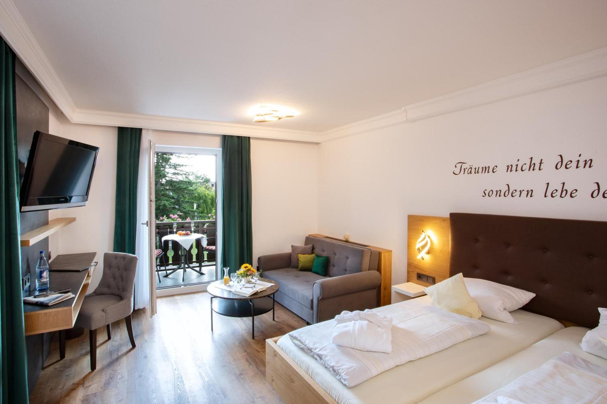 Graefliches Hotel Alte Post バート・ビルンバッハ エクステリア 写真