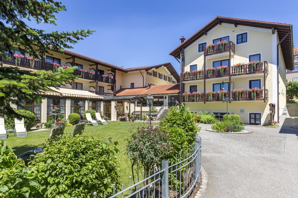 Graefliches Hotel Alte Post バート・ビルンバッハ エクステリア 写真